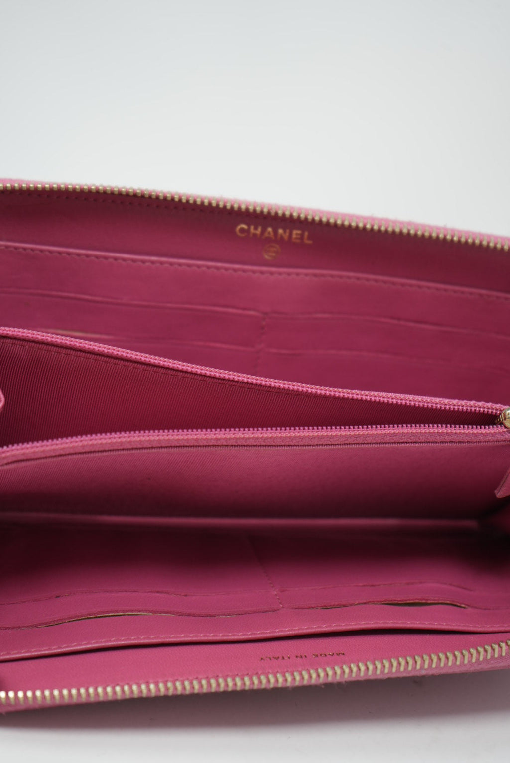 Pre-owned Chanel 2013 Pink Lambskin Long Wallet