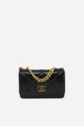 Pre-Owned CHANEL 2021-2023 CHANEL 19 WALLET ON CHAIN