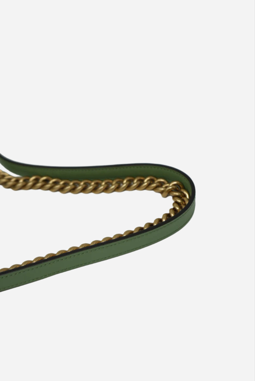 Gucci Medium Marmont Shoulder Bag