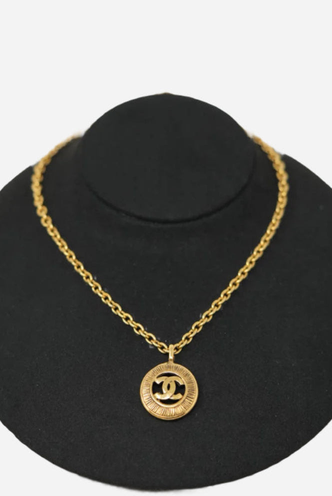 Pre-owned Chanel 80's/90's CC Logo Necklace